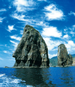甑島ナポレオン岩